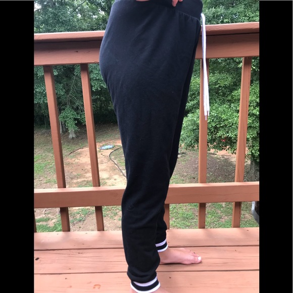 Bobbie Brooks super comfy LOVE joggers ❤️❤️ - Picture 5 of 7